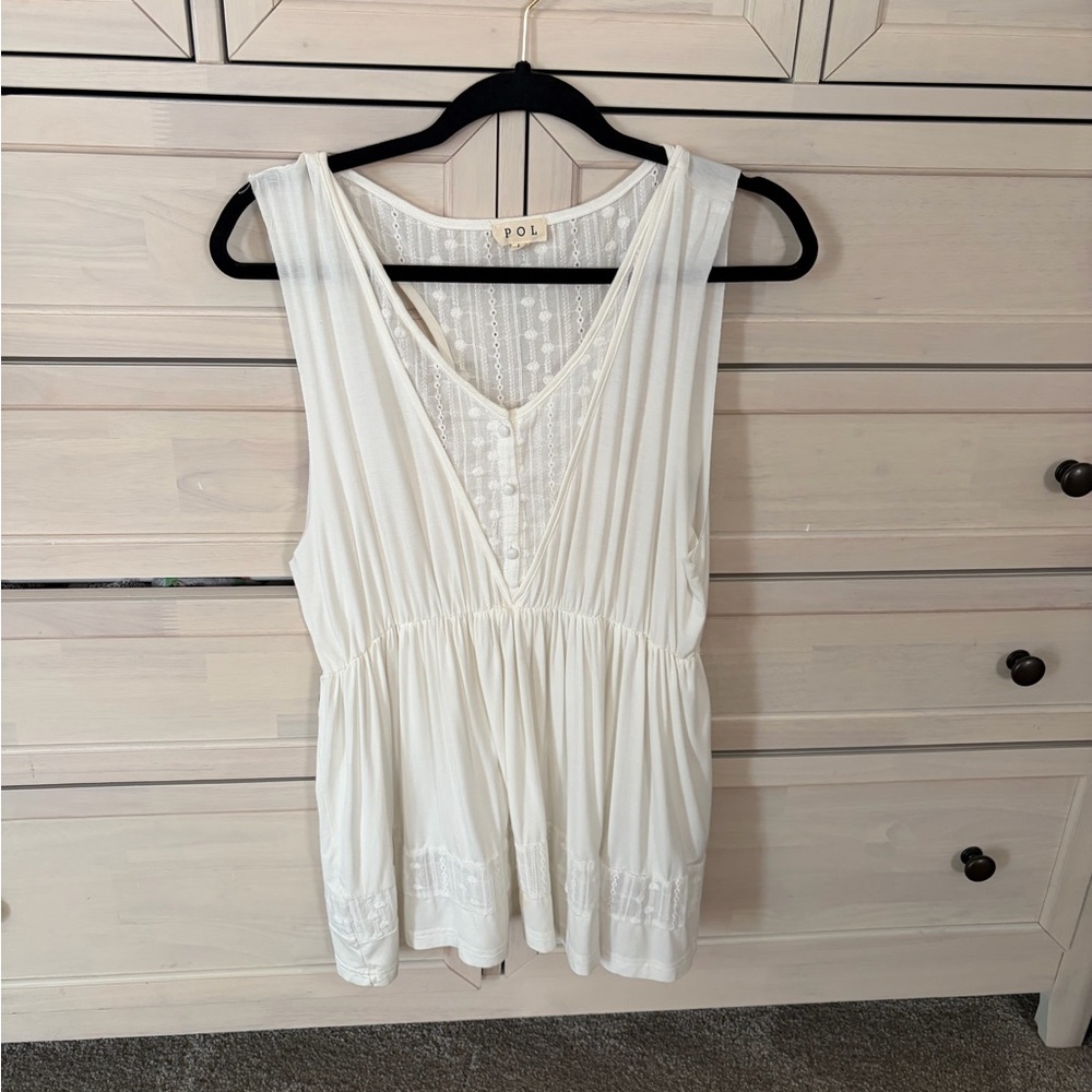 POL Women's Cream Sleeveless Blouse